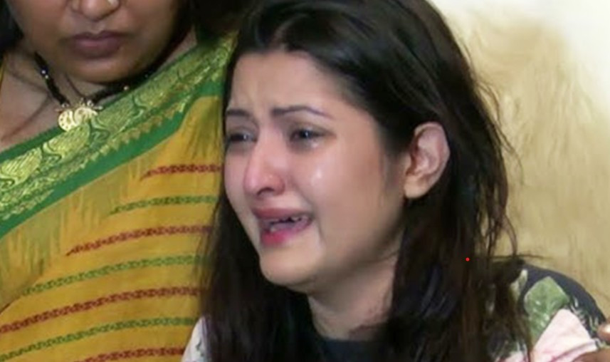 চিত্রনায়িকা পরীমণির বিরুদ্ধে গ্রেপ্তারি পরোয়ানা